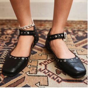 Mystic Mary Jane flats